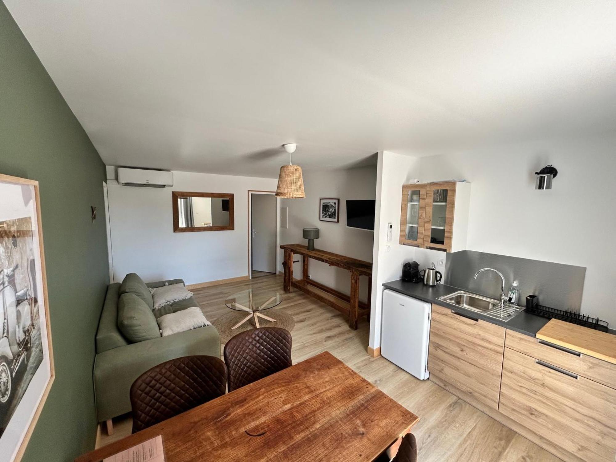 La Capucelle Bed & Breakfast Caderousse Dış mekan fotoğraf