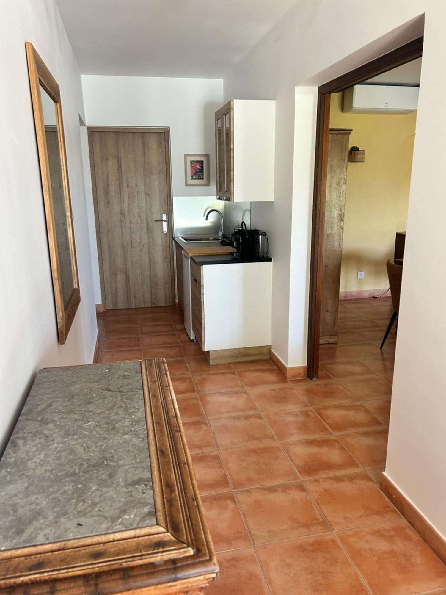 La Capucelle Bed & Breakfast Caderousse Dış mekan fotoğraf