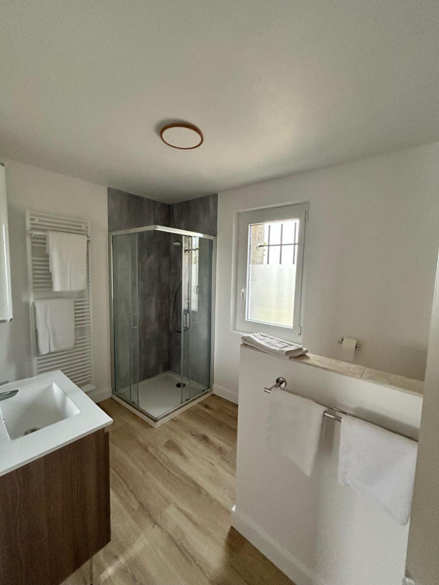 La Capucelle Bed & Breakfast Caderousse Dış mekan fotoğraf